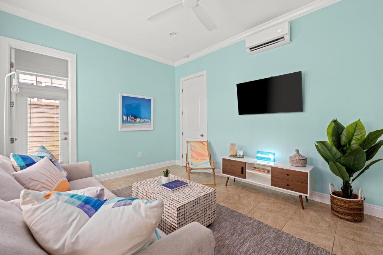 Crescent Moon Palace - A Luxury Home With Pool, Parking, Just Steps To The Beach Panama City Beach Zewnętrze zdjęcie
